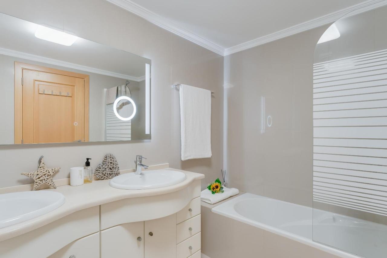 Sunny Beach Machico Apartment By Hr Madeira Extérieur photo